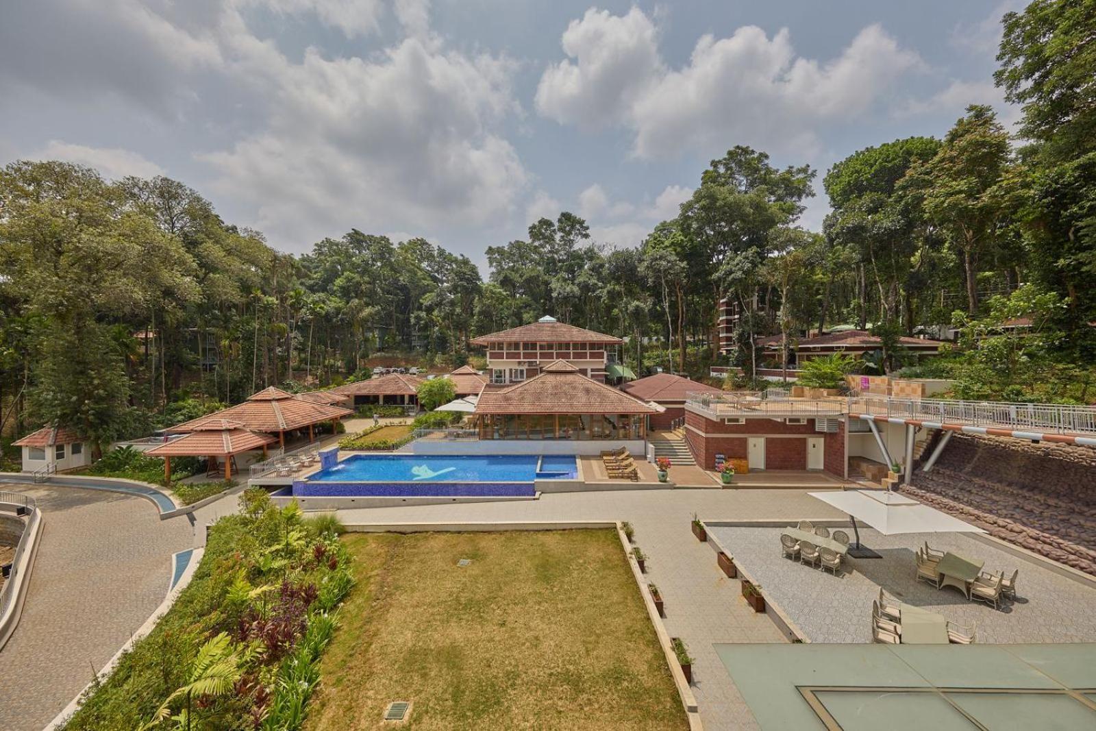 Regenta Resort Sakleshpur Bagian luar foto